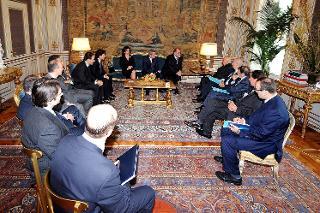 Il Presidente Giorgio Napolitano nel corso dell'incontro con una rappresentanza della delegazione italiana all'Assemblea parlamentare presso l'Organizzazione per la Sicurezza e la Cooperazione in Europa (OSCE)