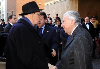 Il Presidente Giorgio Napolitano accolto dal Presidente della Corte dei conti, Tullio Lazzaro, in occasione dell'inaugurazione dell'Anno Giudiziario della Corte dei conti 2010