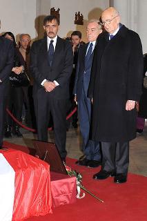 Il Presidente Giorgio Napolitano rende omaggio alla salma di Pietro Antonio Colazzo alla camera ardente allestita al Celio