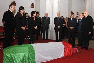 Il Presidente Giorgio Napolitano con il Ministro Ignazio La Russa e il Sottosegretario Gianni Letta rende omaggio alla salma di Pietro Antonio Colazzo alla camera ardente allestita al Celio
