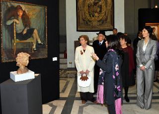 Il Presidente Giorgio Napolitano visita la mostra &quot;Piccole Donne al Quirinale&quot; allestita nella Sala delle Bandiere in occasione della Giornata Internazionale della Donna