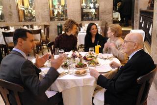 Pranzo privato del Presidente Napolitano in un ristorante di Aleppo