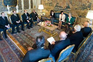 Il Presidente Giorgio Napolitano durante l'incontro con i familiari del Giudice Galli, il Presidente del Tribunale di Milano Livia Pomodoro e il Presidente Paolo Arbasino.