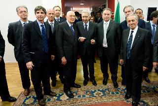 Il Presidente Giorgio Napolitano con il Presidente del Gruppo Editoriale Athesis, Luigi Righetti, e i vertici del gruppo