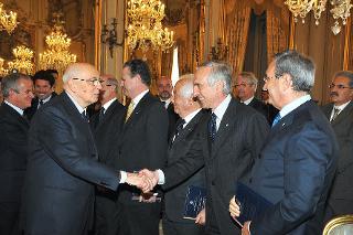 Il Presidente Giorgio Napolitano nel corso della cerimonia per la presentazione dell'emissione filatelica del 150° anniversario della &quot;Spedizione dei Mille, verso l'Unità d'Italia&quot;