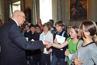 Il Presidente Giorgio Napolitano nel corso dell'incontro con alcuni studenti della Scuola Svizzera di Roma