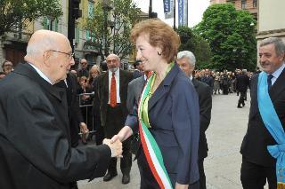 Il Presidente Giorgio Napolitano con Letizia Moratti, Sindaco di Milano, in occasione della celebrazione della Festa della Liberazione