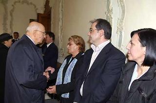Il Presidente Giorgio Napolitano si intrattiene con i familiari di Giuseppe Avolio, alla camera ardente allestita presso la sede della Confederazione Italiana Agricoltori
