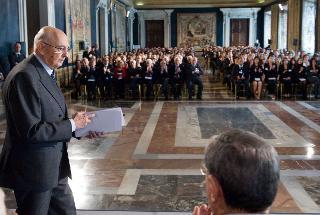 Il Presidente Giorgio Napolitano al termine del suo intervento in occasione dell'incontro con i nuovi Magistrati in tirocinio