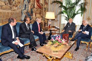 Il Presidente Giorgio Napolitano con i vertici della Rai per la presentazione del programma delle iniziative per le cebrazioni dei 150 anni dell'Unità d'Italia