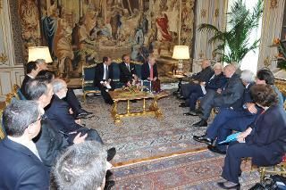 Il Presidente Giorgio Napolitano con i vertici della Rai per la presentazione del programma delle iniziative per le celebrazioni dei 150 anni dell'Unità d'Italia