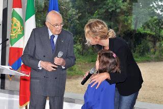 Il Presidente Giorgio Napolitano risponde alle domande di alcuni studenti in occasione della Festa di Primavera