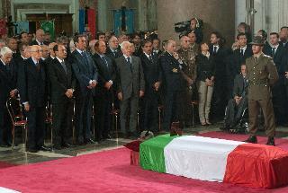 Il Presidente Giorgio Napolitano e le più Alte Cariche dello Stato nel corso dei Funerali solenni dei militari italiani caduti nell'attentato di Herat in Afghanistan