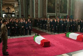 Il Presidente Giorgio Napolitano le più Alte Cariche dello Stato e i familiari delle vittime nel corso dei Funerali solenni dei militari italiani caduti nell'attentato di Herat in Afghanistan