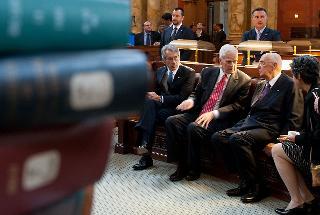Il Presidente Giorgio Napolitano con James Billington, &quot;Librarian&quot;, e l'Ambasciatore Giuliomaria Terzi di Sant'Agata nel corso della visita alla Library of Congress