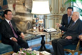 Il Presidente Giorgio Napolitano nel corso dei colloqui con He Guoqiang, membro permanente dell'Ufficio Politico del Comitato Centrale del Partito Comunista Cinese