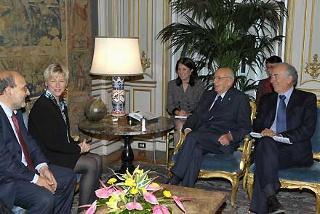 Il Presidente Giorgio Napolitano con la Signora Margot Wallstrom, Vice Presidente della Commissione Europea incaricato delle Relazioni Interistituzionali e della Strategia per la Comunicazione, durante i colloqui.