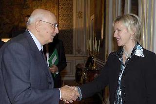 Il Presidente Giorgio Napolitano con la Signora Margot Wallstrom, Vice Presidente della Commissione Europea incaricato delle Relazioni Interistituzionali e della Strategia per la Comunicazione, al suo arrivo al Quirinale.