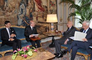 Il Presidente Giorgio Napolitano con Luigi Giampaolino , Presidente dell'Autorità per la Vigilanza sui Contratti Pubblici di Lavori, Servizi e Fornitura