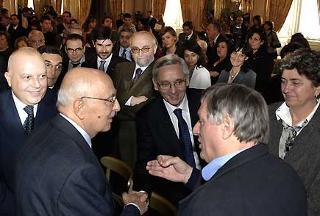 Il Presidente Giorgio Napolitano con Don Luigi Ciotti, al termine dell'incontro con una delegazione di &quot;Libera. Associazioni, nomi e numeri contro le mafie&quot;