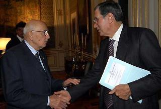Il Presidente Giorgio Napolitano accoglie il Vice Presidente del Consiglio superiore della magistratura Nicola Mancino
