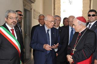 Il Presidente Giorgio Napolitano con l'Arcivescovo di Udine S.E. Rev.ma Andrea Bruno Mazzocato al termine della visita alla Galleria del Tiepolo del Palazzo