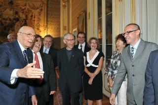 Il Presidente Giorgio Napolitano con i rappresentanti di &quot;Medici con l'Africa.CUAMM&quot;
