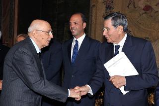 Il Presidente Giorgio Napolitano con Nicola Mancino, Vice Presidente uscente del CSM in occasione della cerimonia di commiato