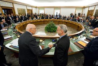 Il Presidente Giorgio Napolitano saluta il nuovo Vice Presidente del Consiglio Superiore della Magistratura Michele Vietti, subito dopo la proclamazione