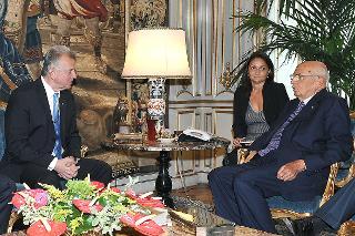 Il Presidente Giorgio Napolitano con il signor Pal Schmitt, Presidente della Repubblica di Ungheria, durante i colloqui