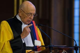 Il Presidente Giorgio Napolitano rivolge il suo indirizzo di saluto, in occasione del conferimento del dottorato honoris causa all'Università Sorbonne-Paris IV