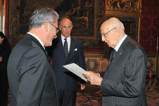 Il Presidente Giorgio Napolitano con Carlos Vallejo Lopez, nuovo Ambasciatore della Repubblica dell'Ecuador