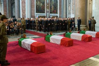 Il Presidente Giorgio Napolitano e le più Alte Cariche dello Stato nel corso della celebrazione dei Funerali solenni dei militari italiani caduti nell'attentato nella Provincia di Frarah in Afghanistan