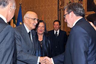 Il Presidente Giorgio Napolitano accoglie il Signor Bronislaw Komorowski, Presidente della Repubblica di Polonia al Quirinale
