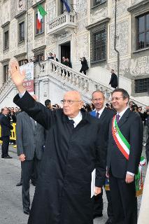 Il Presidente Giorgio Napolitano al suo arrivo alla Scuola Normale Superiore in occasione del bicentenario della fondazione