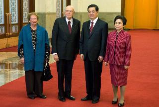 Il Presidente Giorgio Napolitano e il Presidente della Repubblica Popolare Cinese Hu Jintao con le rispettive consorti