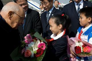 Il Presidente della Repubblica Giorgio Napolitano al suo arrivo a Shanghai