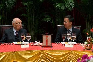 Il Presidente della Repubblica Giorgio Napolitano ospite del Sindaco di Shanghai Han Zheng alla Shanghai Xijiao Guest House
