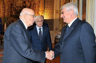 Il Presidente Giorgio Napolitano con Umberto Martini, Presidente Generale del Club Alpino Italiano, in occasione dell'incontro con una delegazione del sodalizio.