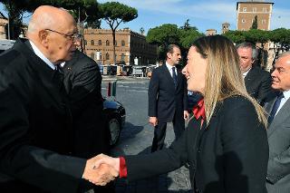 Il Presidente Giorgio Napolitano accolto dal Ministro della Gioventù, Giovanna Meloni, in occasione dell'inaugurazione della mostra &quot;Gioventù Ribelle. L'Italia del Risorgimento&quot; allestita al Complesso Monumentale del Vittoriano