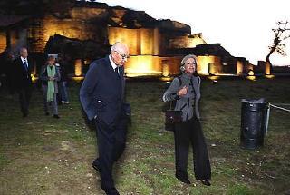 Il Presidente Giorgio Napolitano durante la visita al Parco Archeologico di Pausilypon