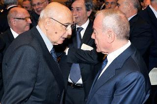 Il Presidente Giorgio Napolitano con Gianni Letta in occasione della presentazione del Rapporto 2010 di Italiadecide dal titolo &quot;L'Italia che c'è. Le reti territoriali per l'unità e per la crescita&quot;