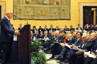 Il Presidente Giorgio Napolitano alla presentazione del Rapporto 2010 di Italiadecide dal titolo &quot;L'Italia che c'è. Le reti territoriali per l'Unità e per la crescita&quot;