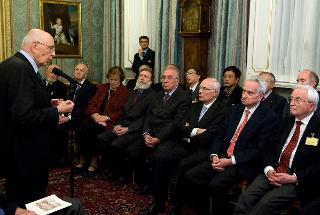Il Presidente Giorgio Napolitano nel corso dell'incontro con una delegazione di partecipanti alla XVIII Conferenza Edoardo Amaldi