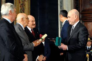 Il Presidente Giorgio Napolitano consegna le insegne di Cavaliere dell'Ordine &quot;Al Merito del Lavoro&quot; ad Andrea Riffeser Monti