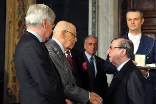 Il Presidente Giorgio Napolitano consegna le insegne di Cavaliere dell'Ordine &quot;Al Merito del Lavoro&quot; a Giovanni Cartia