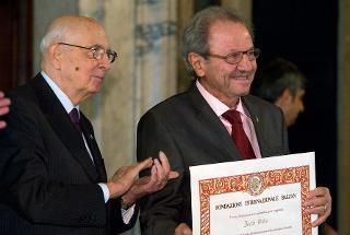 Il Presidente Giorgio Napolitano con il vincitore del Premio Balzan per la matematica, Jacob Palis