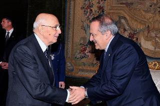 Il Presidente Giorgio Napolitano con Luigi Abete, Presidente dell'Assonime, in occasione dell'incontro al Quirinale