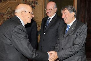 Il Presidente Giorgio Napolitano con Innocenzo Cipolletta nel corso dell'incontro con una delegazione dell'Associazione fra le società italiane per azioni