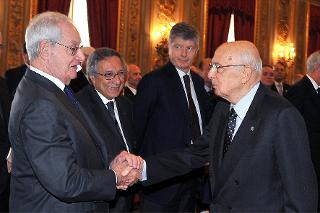 Il Presidente Giorgio Napolitano con Cesare Romiti nel corso dell'incontro con una delegazione dell'Associazione fra le società italiane per azioni